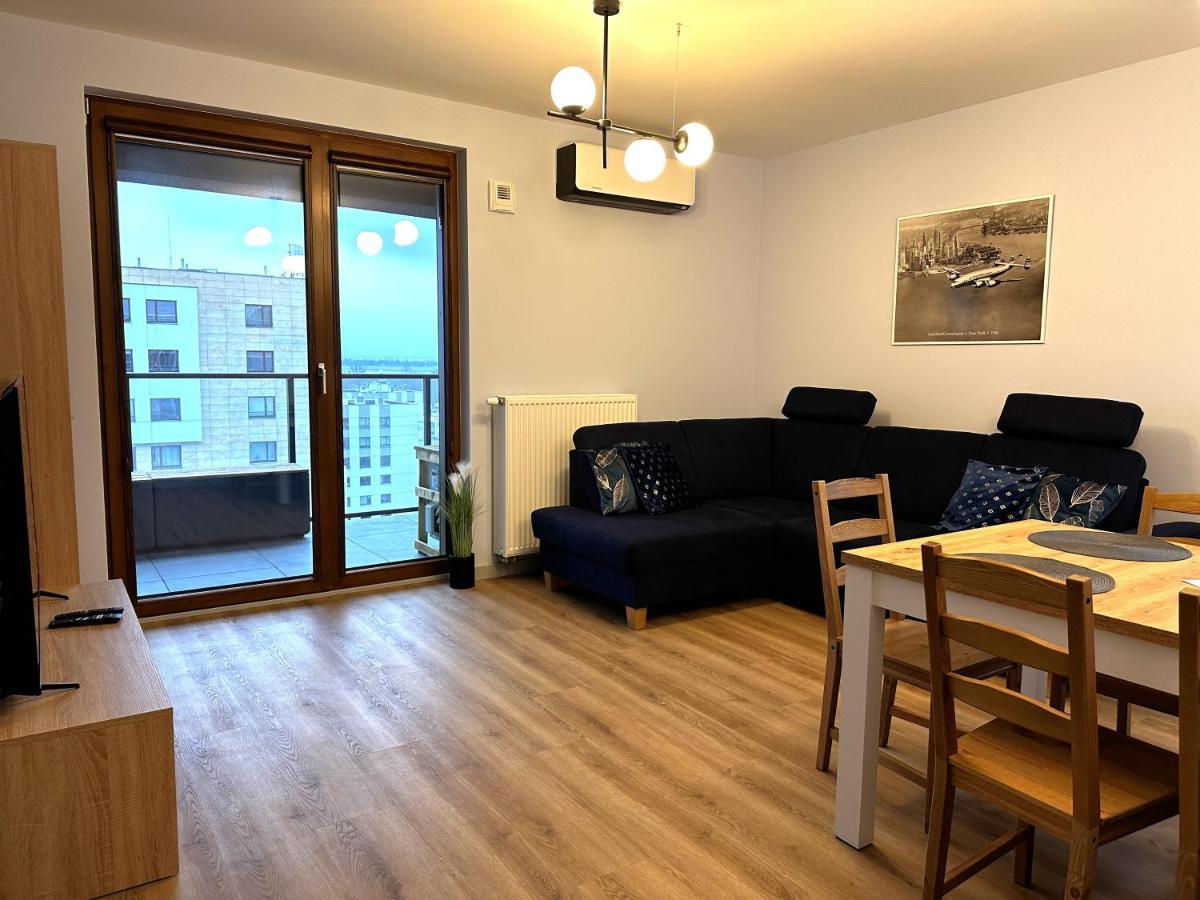 Apartament Lotnisko Chopina Warsaw Airport Luaran gambar