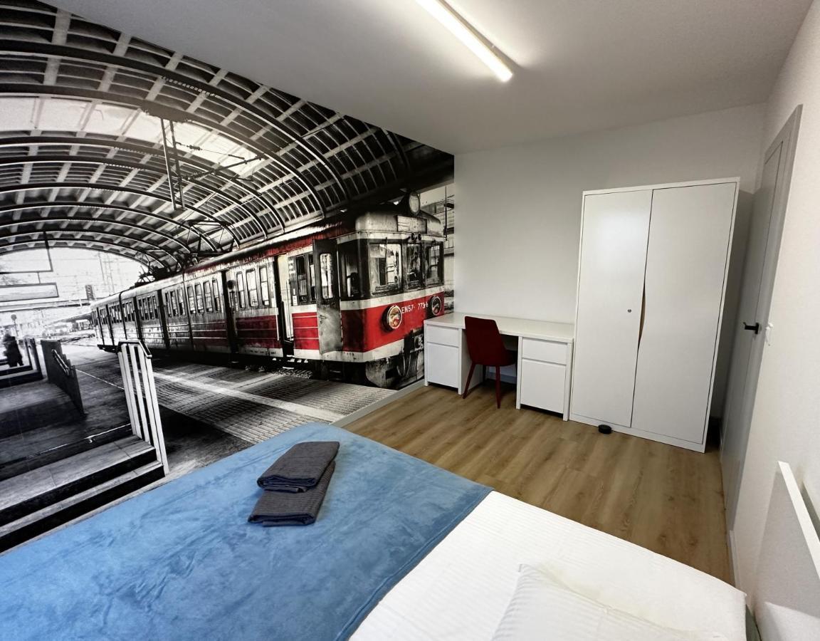 Apartament Lotnisko Chopina Warsaw Airport Luaran gambar