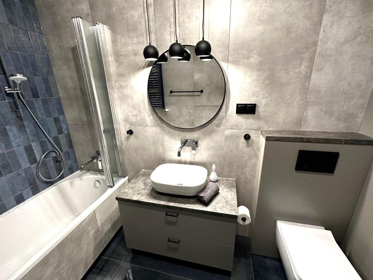 Apartament Lotnisko Chopina Warsaw Airport Luaran gambar